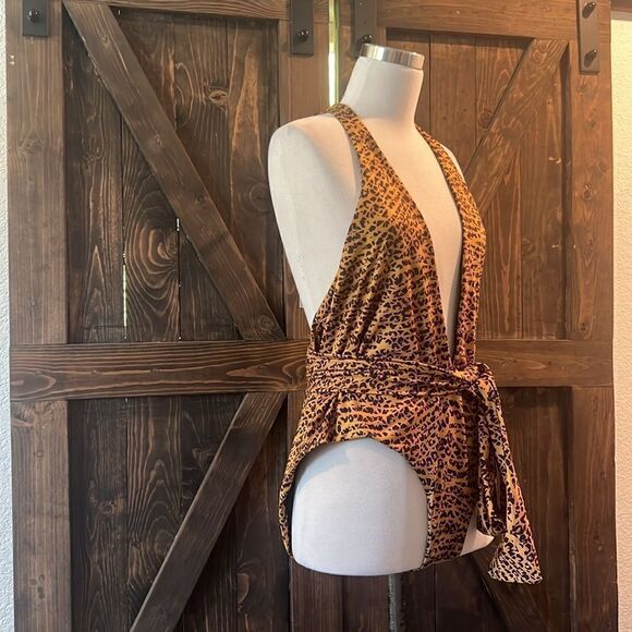 NWT Mapale Curvy Size One Piece Swimsuit Color Animal Print 3x-4X - Picture 5 of 13